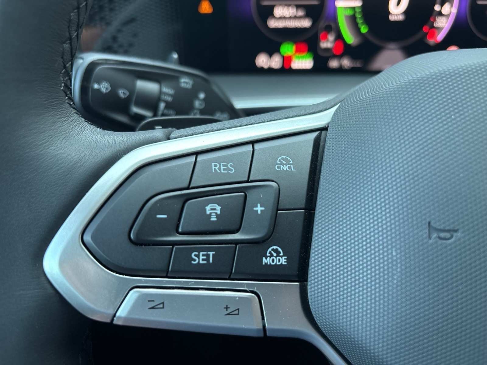 Volkswagen Tayron 1.5 HYBRID LIFE AHK CAM ACC LM18 CARPLAY