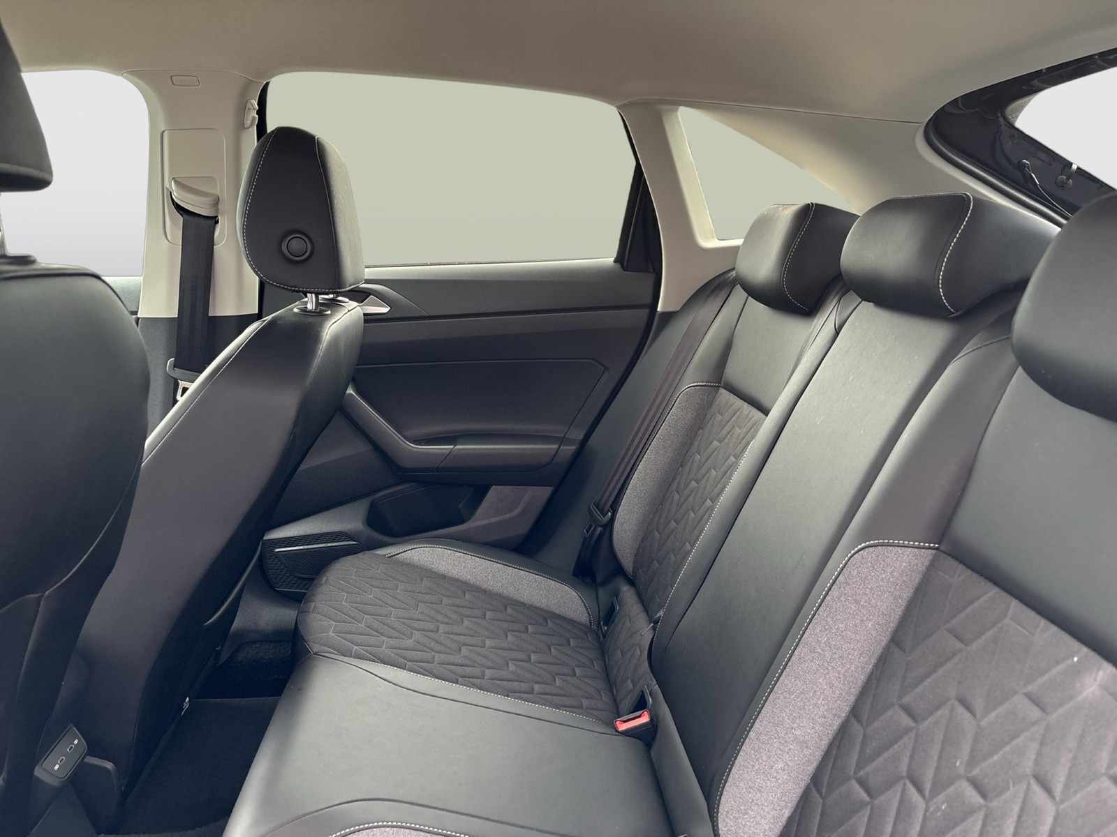 Volkswagen Taigo 1.0 GOAL ACC LM17 CARPLAY SITZHEIZUNG