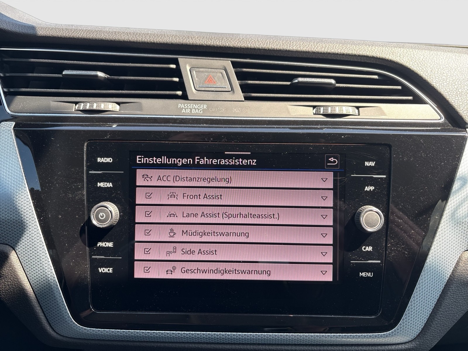 Volkswagen Touran 2.0 ENERGY 7SITZE ACC NAVI ALU CARPLAY