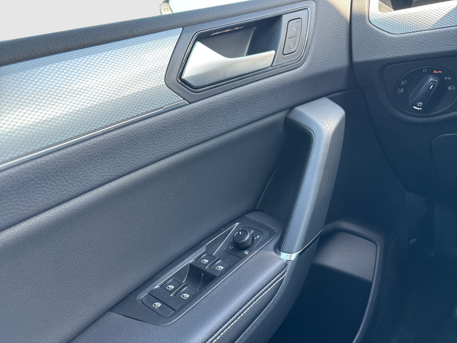 Volkswagen Touran 2.0 ENERGY 7SITZE ACC NAVI ALU CARPLAY
