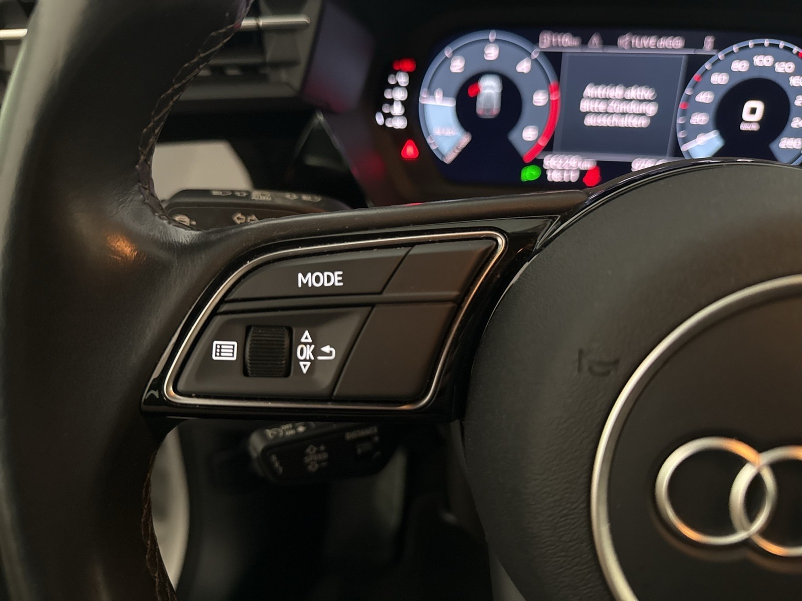 Audi A3 Sportback 30 advanced AHK CARPLAY LM17 SITZHZ