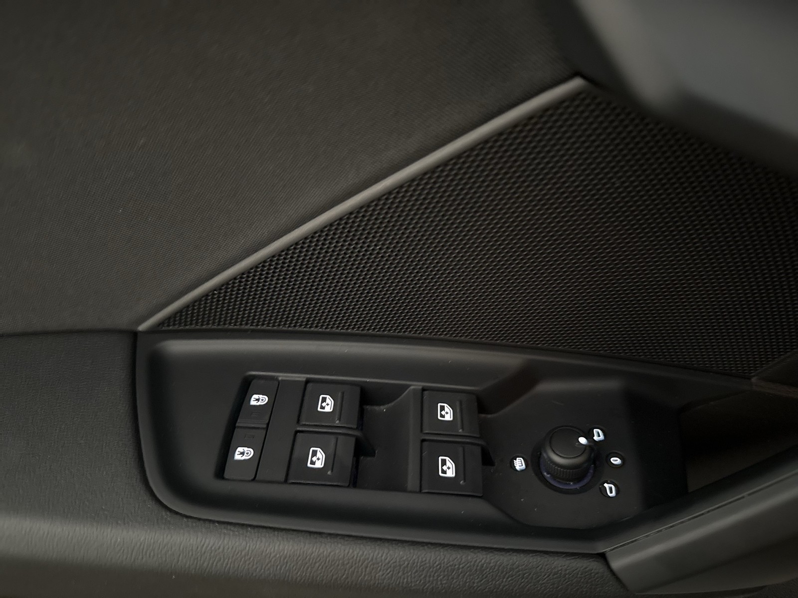 Audi A3 Sportback 30 advanced AHK CARPLAY LM17 SITZHZ