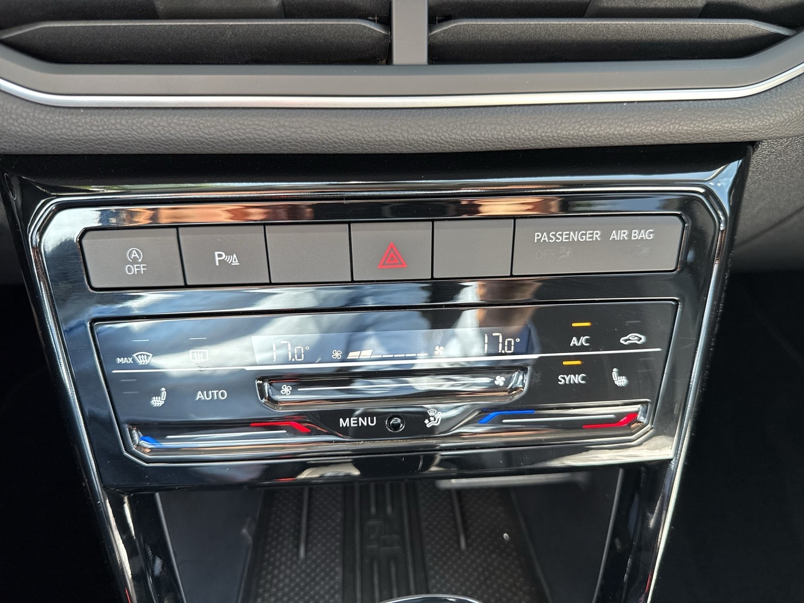 Volkswagen T-Cross 1.0 ENERGY ACC NAVI ALU CARPLAY SITZHEIZ
