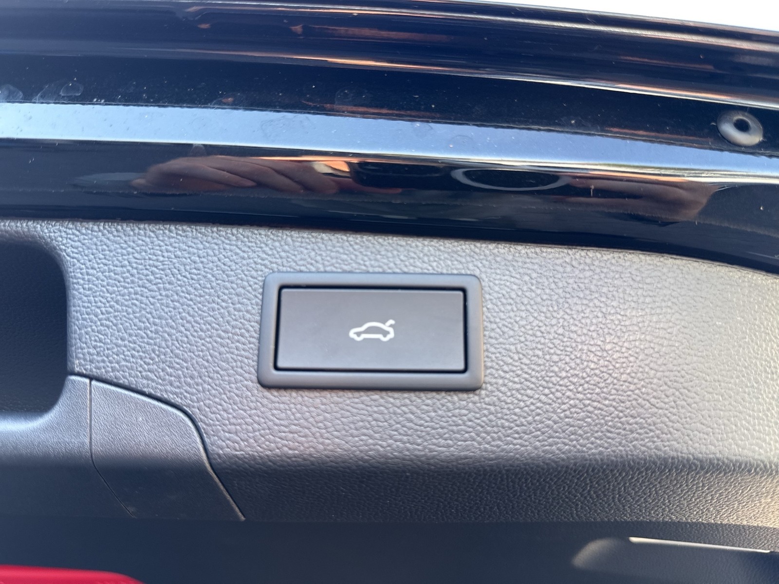 Volkswagen Passat Variant 1.5 HYBRID ELEGANCE LEDER AHK CAM