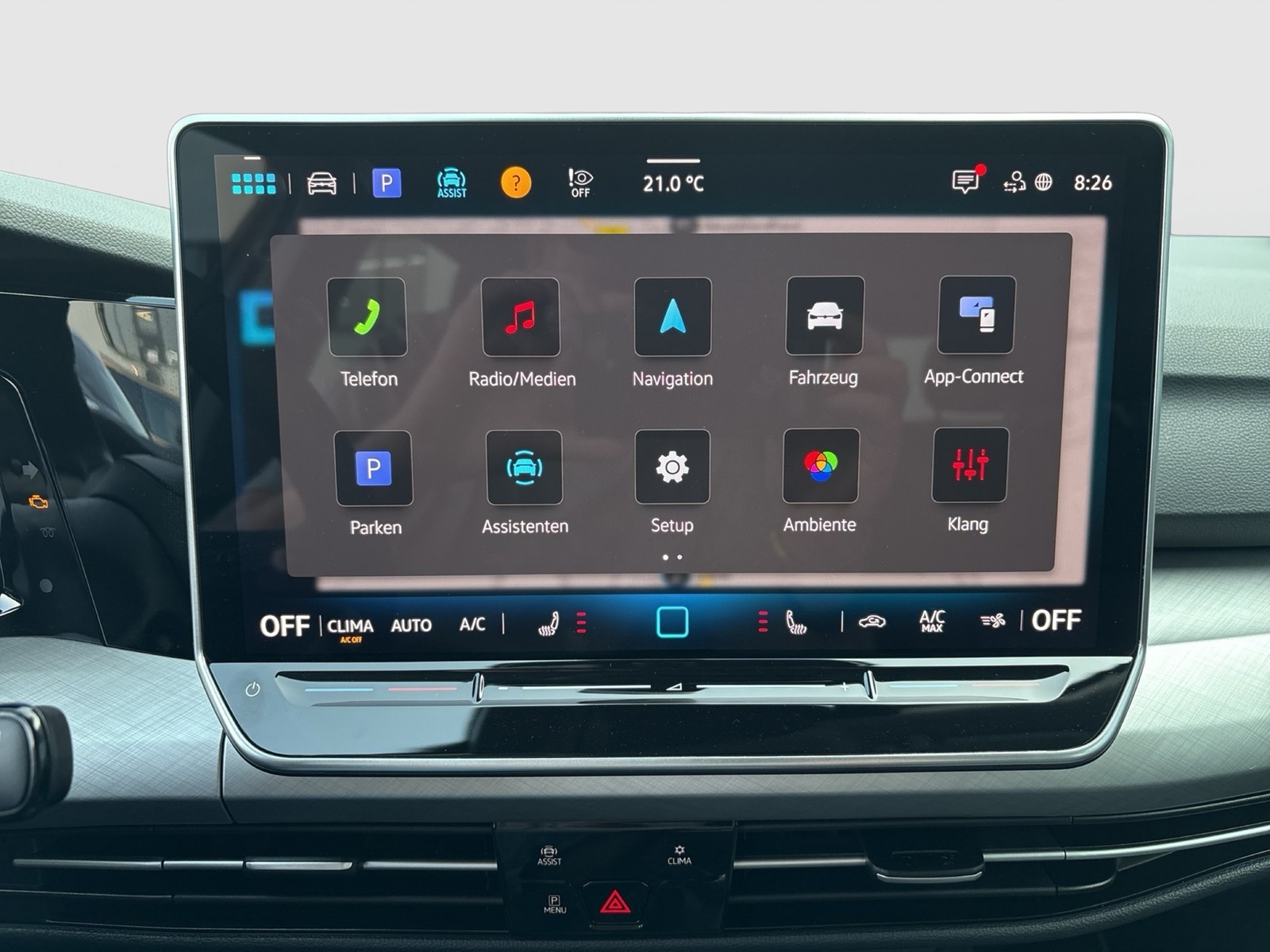 Volkswagen Golf VIII 1.5 LIFE CAM ACC HEAD-UP NAVI CARPLAY