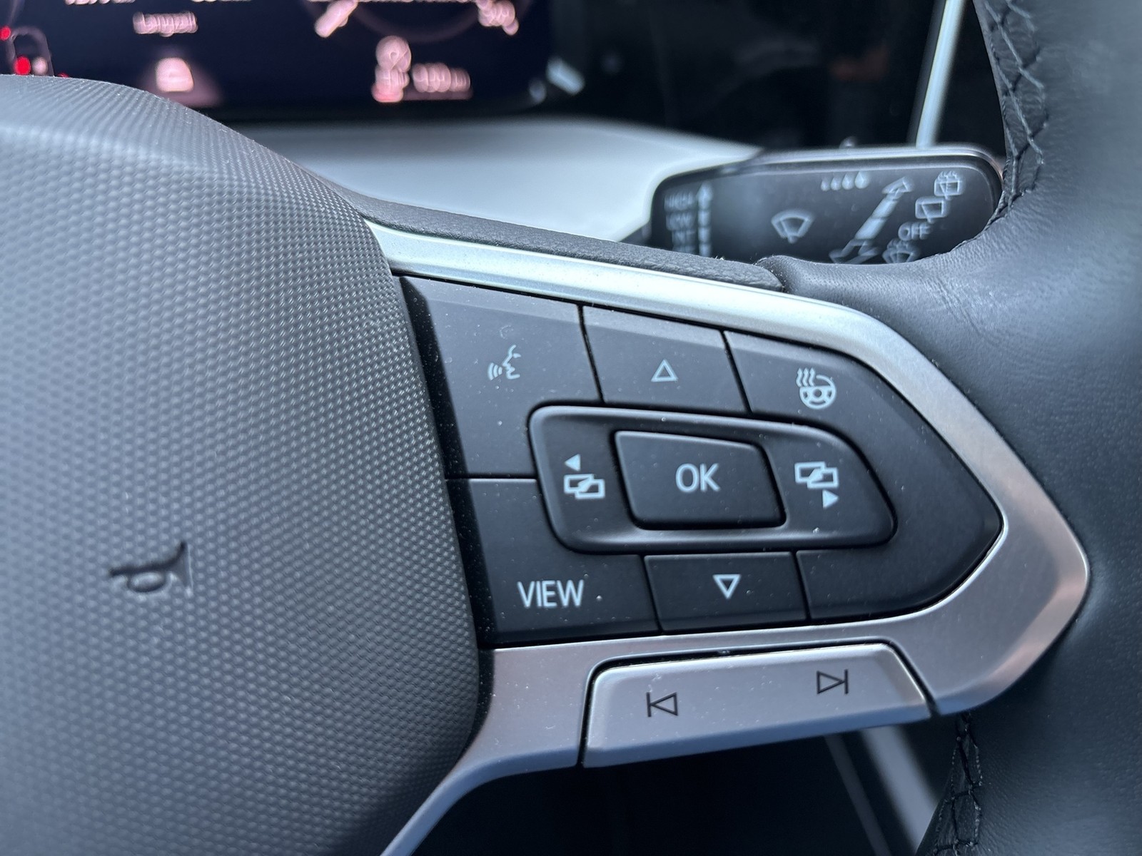 Volkswagen Golf VIII 1.5 LIFE CAM ACC CARPLAY ALU SITZHEIZ.