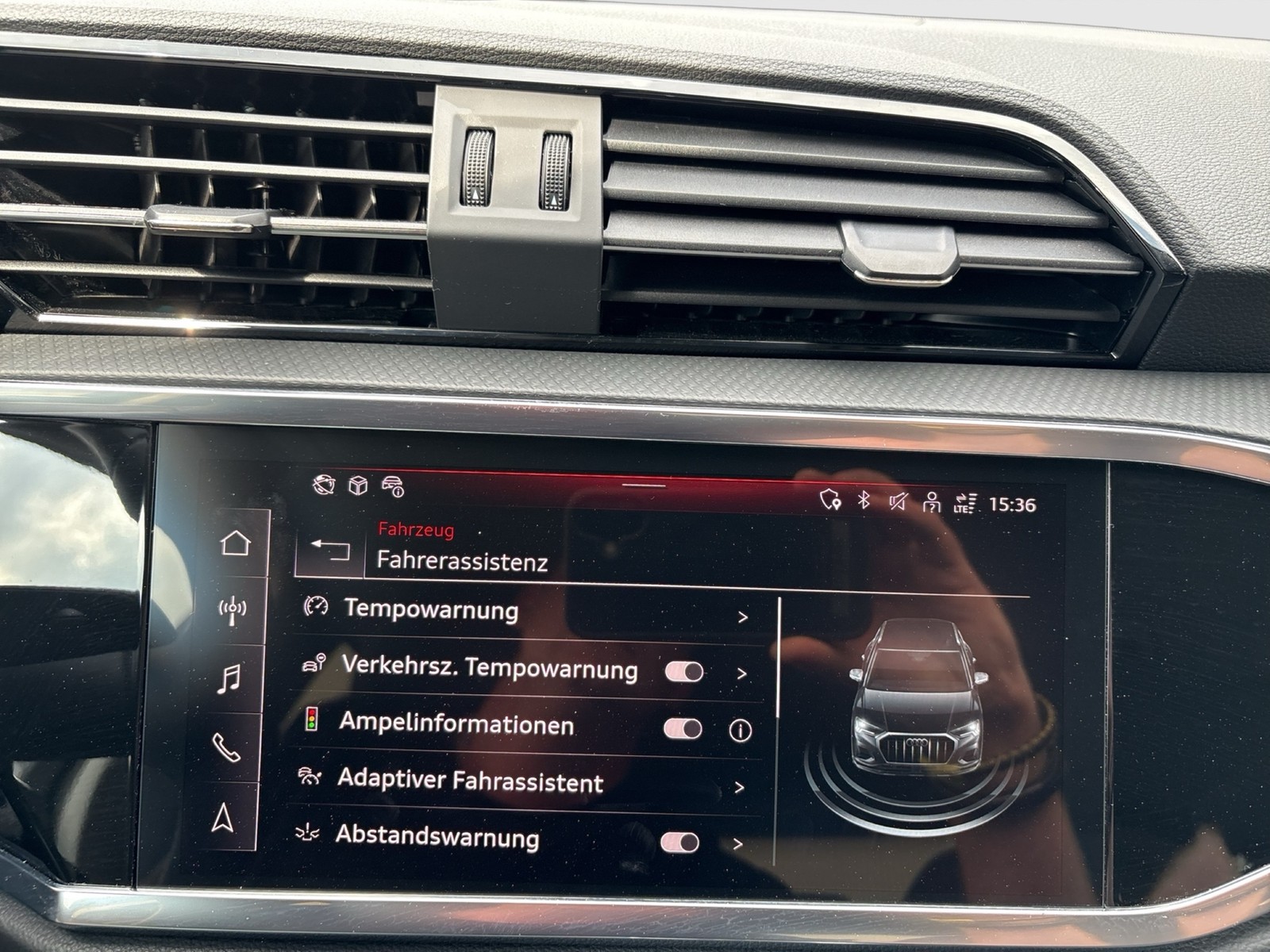 Audi Q3 35 S LINE AHK ACC LM18 E-KLAPPE NAVI+ SITZHZ.