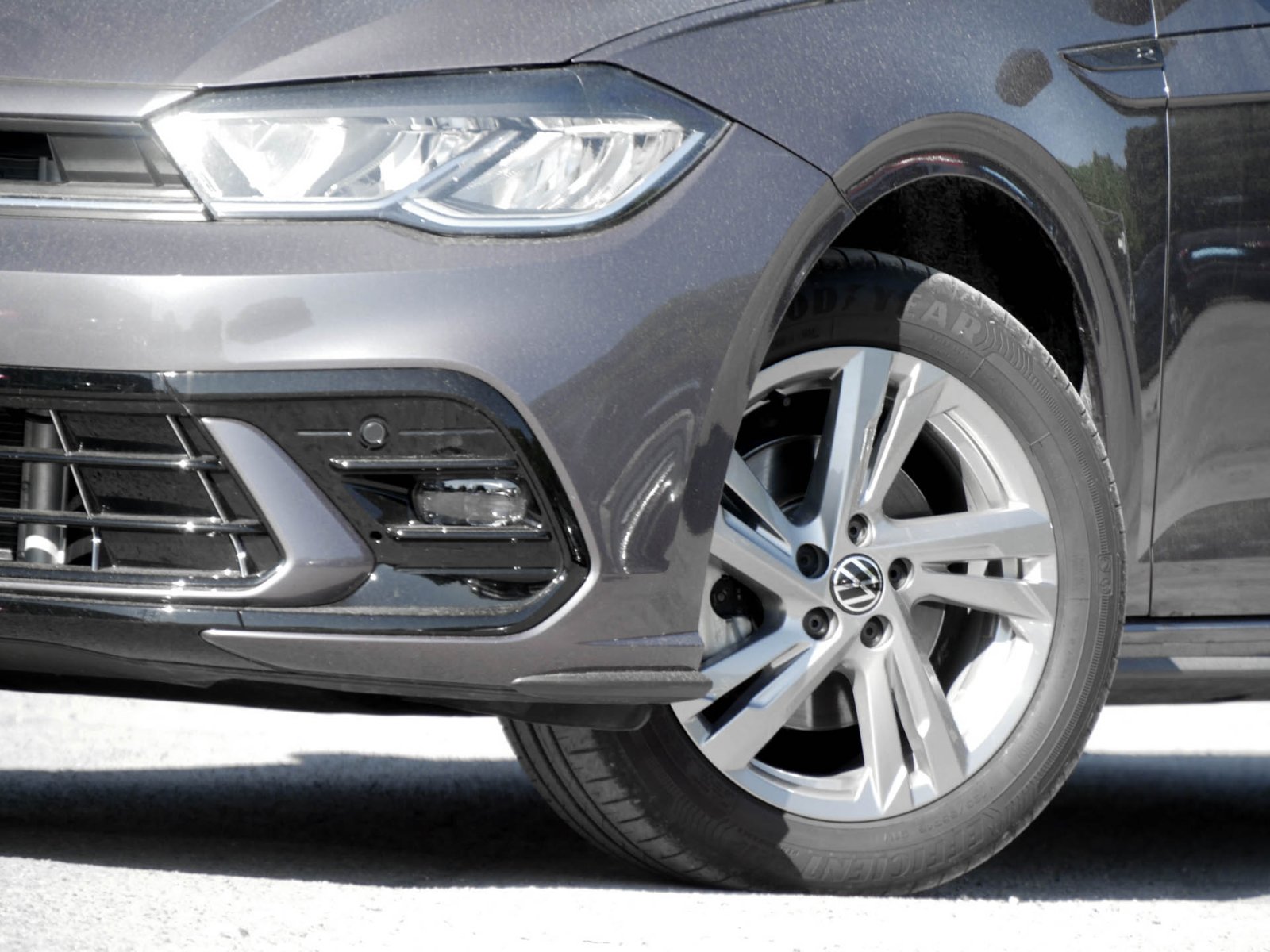 Volkswagen Polo 1.0 R-LINE CAM ACC ALU LED SITZHEIZUNG