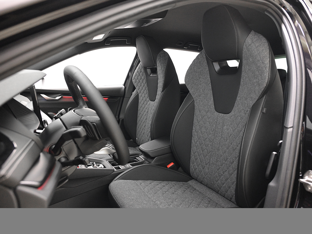 Skoda Octavia Combi 1.5 e-TEC SPORTLINE CAM ACC LM18