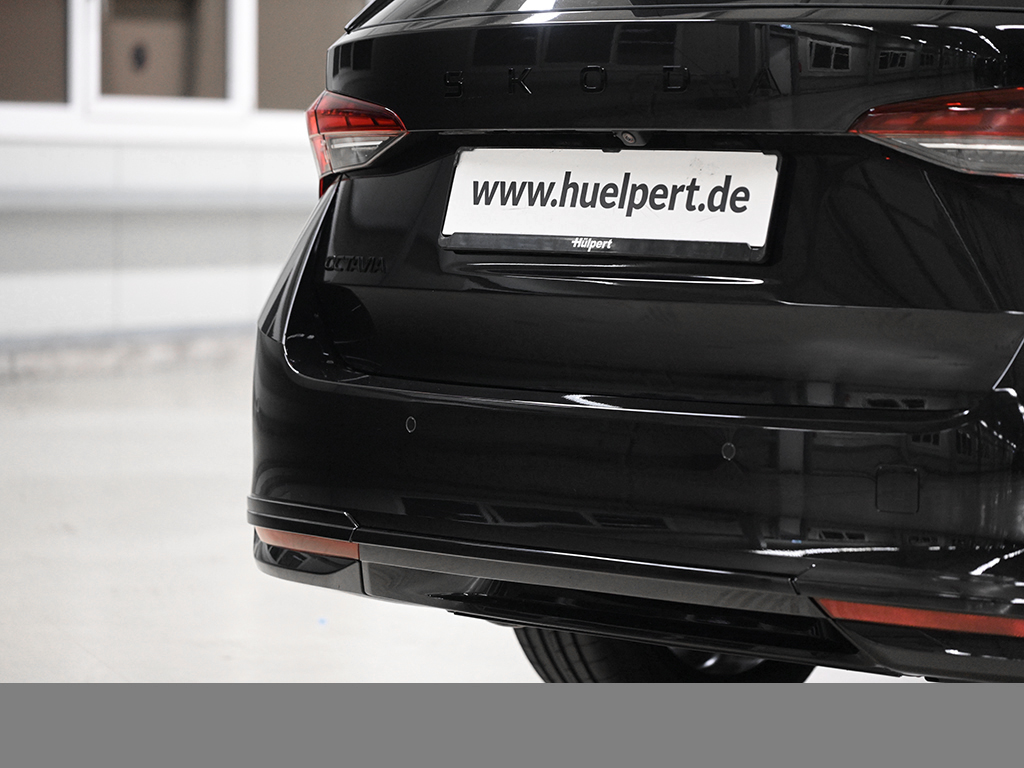 Skoda Octavia Combi 1.5 e-TEC SPORTLINE CAM ACC LM18