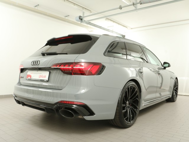 Audi RS4 Avant Qu. ALU20" BLACKPAK B&O KAMERA eSITZE