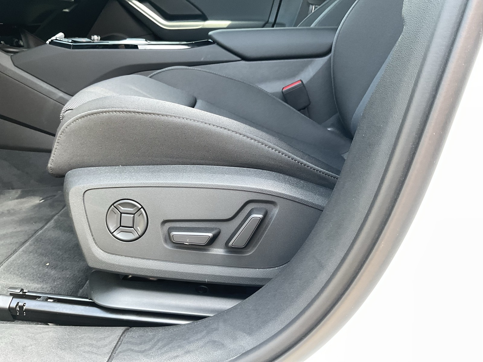Audi A6 e-tron Avant S LINE AHK 360°CAM ACC LM20 NAVI