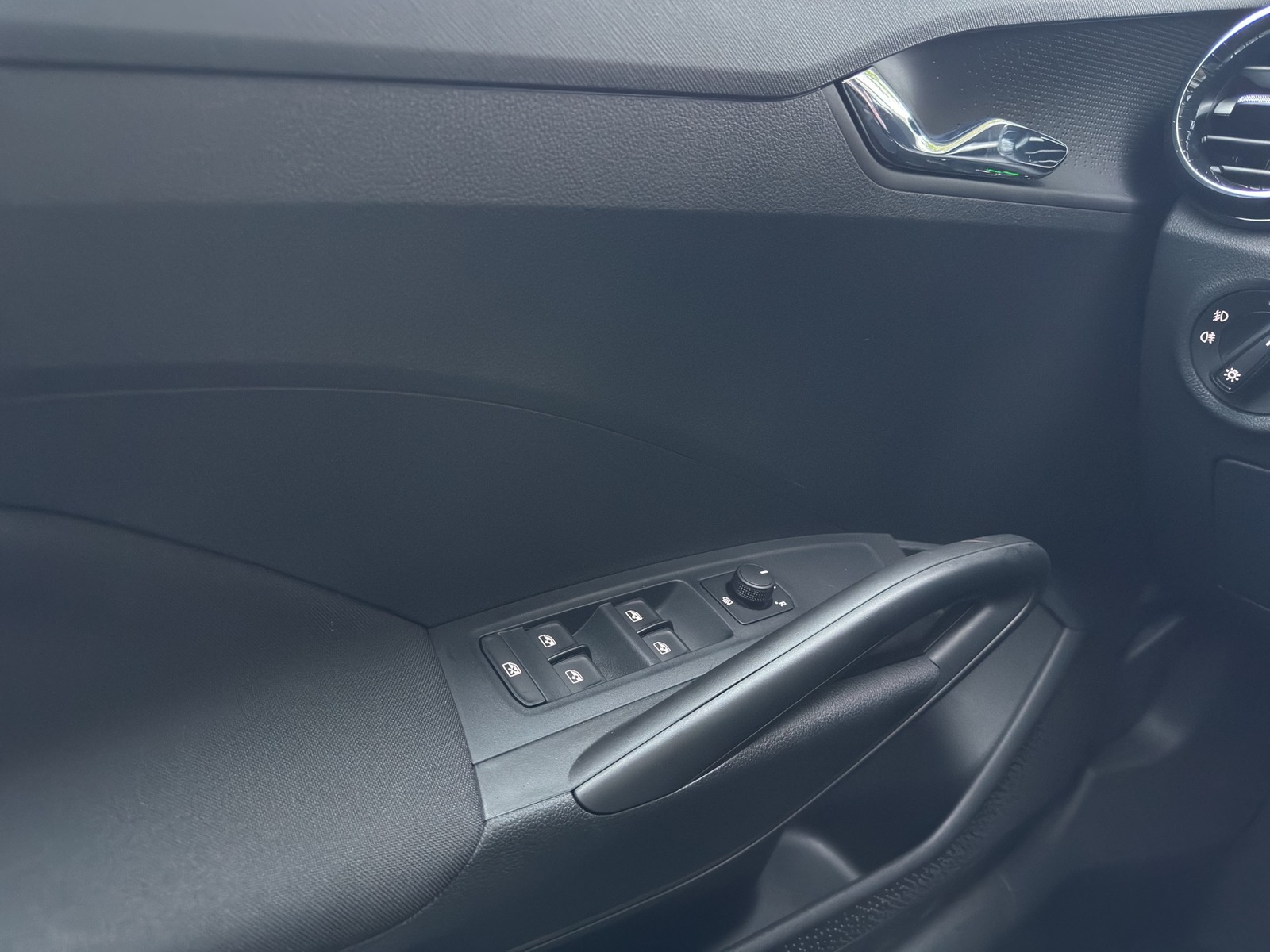 Skoda Fabia 1.0 Selection SHZ CarPlay CLIMATRONIC