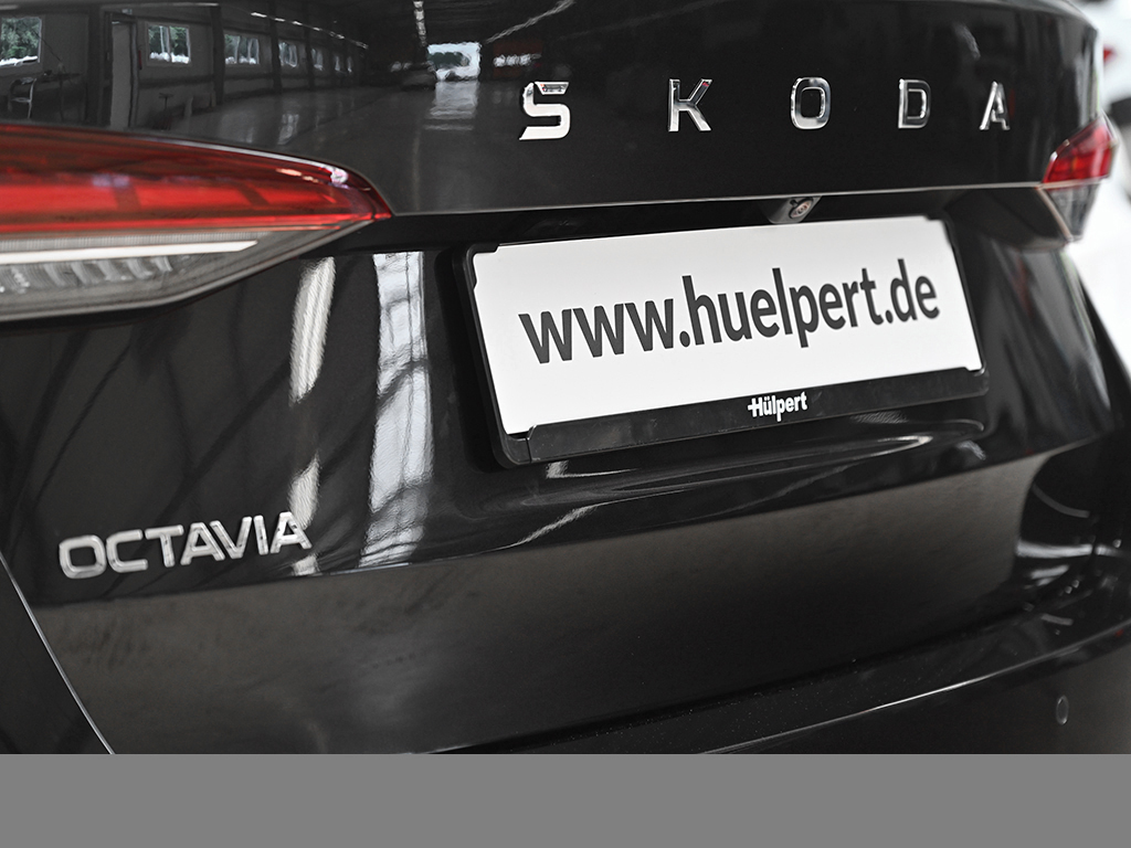 Skoda Octavia Combi 2.0TDI DSG Tour AHK ACC NAV RFK PDC