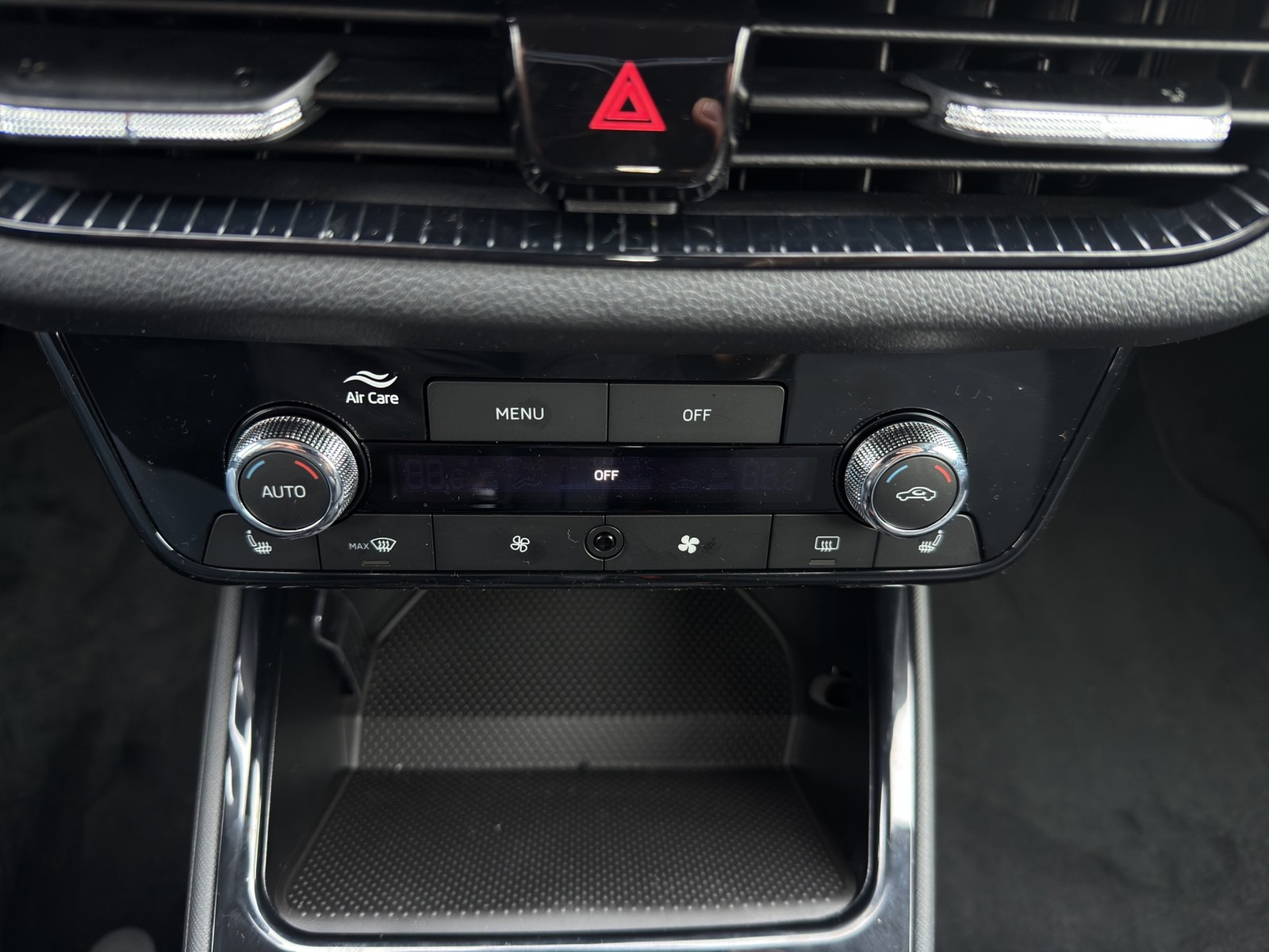 Skoda Fabia 1.0TSI Selection SHZ PDC CarPlay