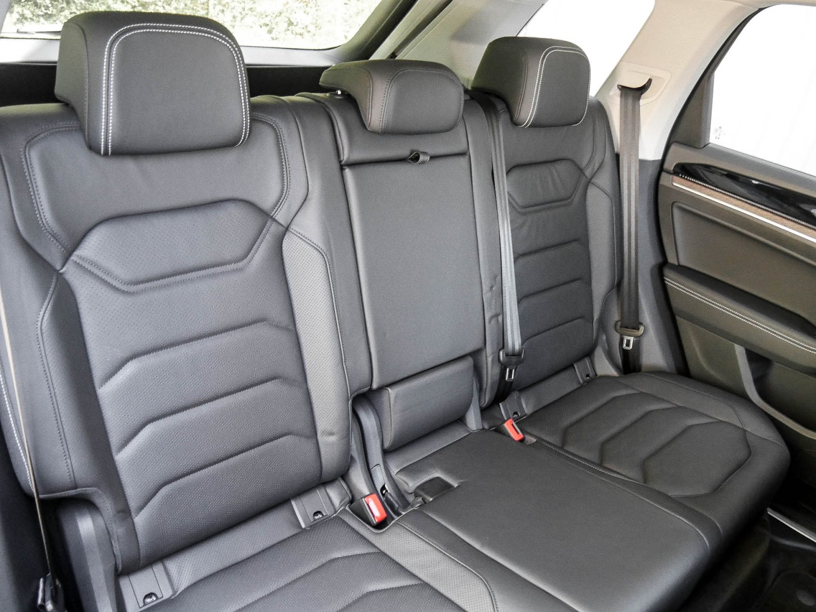 Volkswagen Touareg V6 Elegance 4X4 CAM SITZHEIZUNG LED ALU
