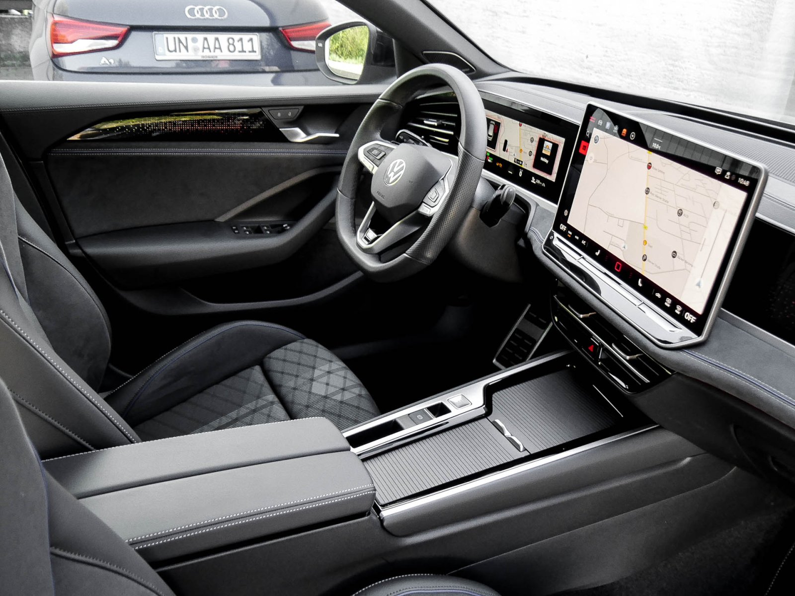 Volkswagen Passat Variant 1.5 eHybrid R-Line NEUES MODELL