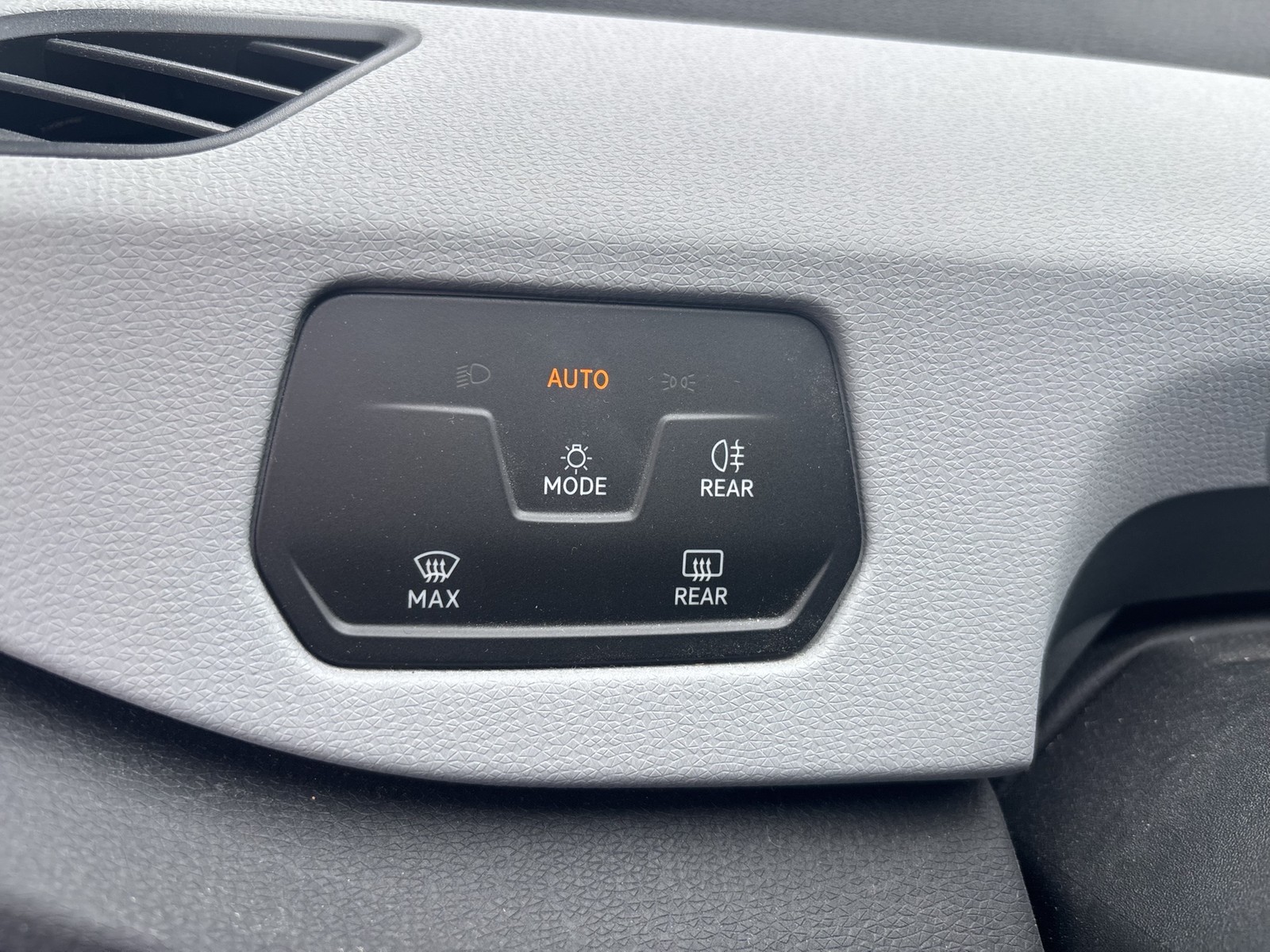 Volkswagen ID.3 Pro Performance WÄRMEPUMPE LM19 NAVI SITZHZ