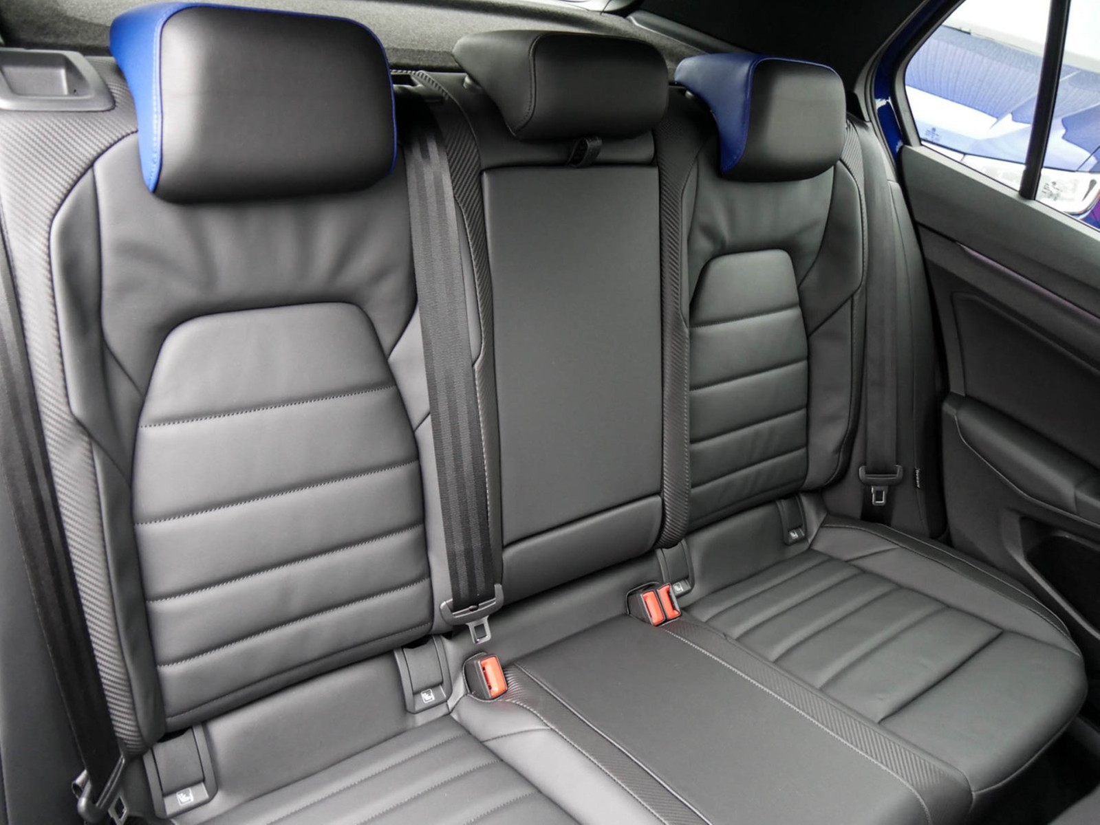 Volkswagen Golf VIII 2.0 R 4X4 FACELIFT LEDER PANO 360°CAM