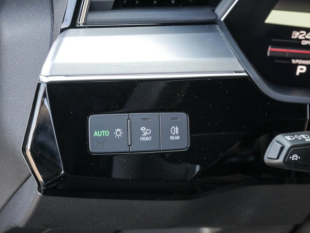 Audi e-tron S quattro BLACKPAK CAM LM21 HEADUP MATRIX