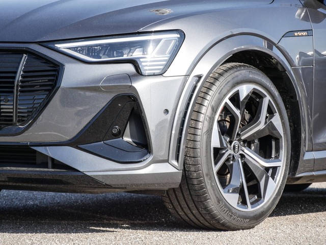 Audi e-tron S quattro BLACKPAK CAM LM21 HEADUP MATRIX