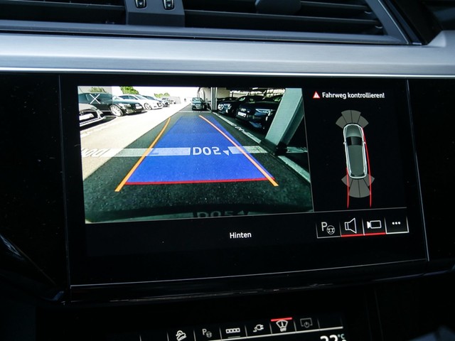 Audi e-tron S quattro BLACKPAK CAM LM21 HEADUP MATRIX