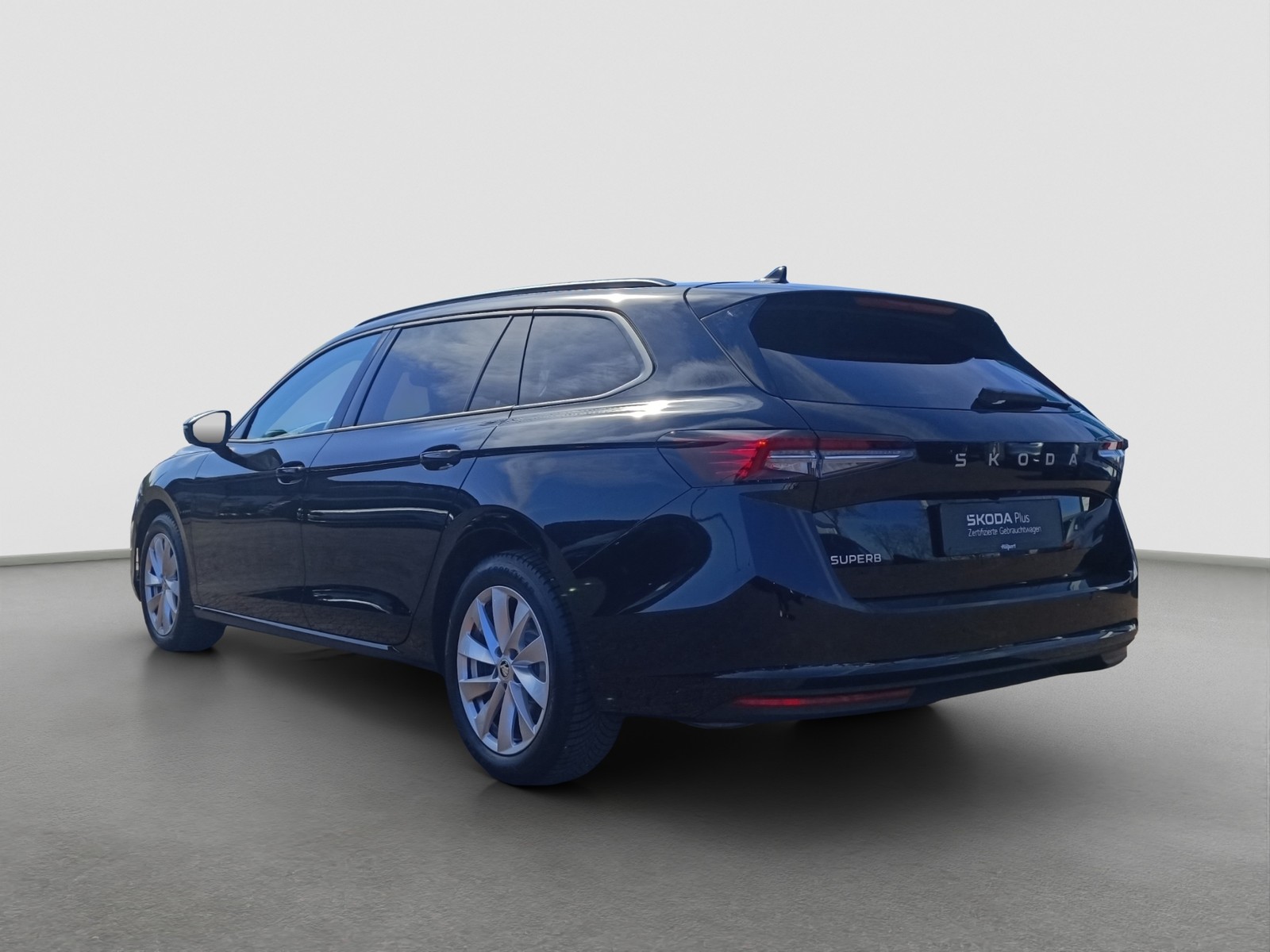 Skoda Superb Combi 1.5 SELECTION NAVI AHK KLIMAAUTO.