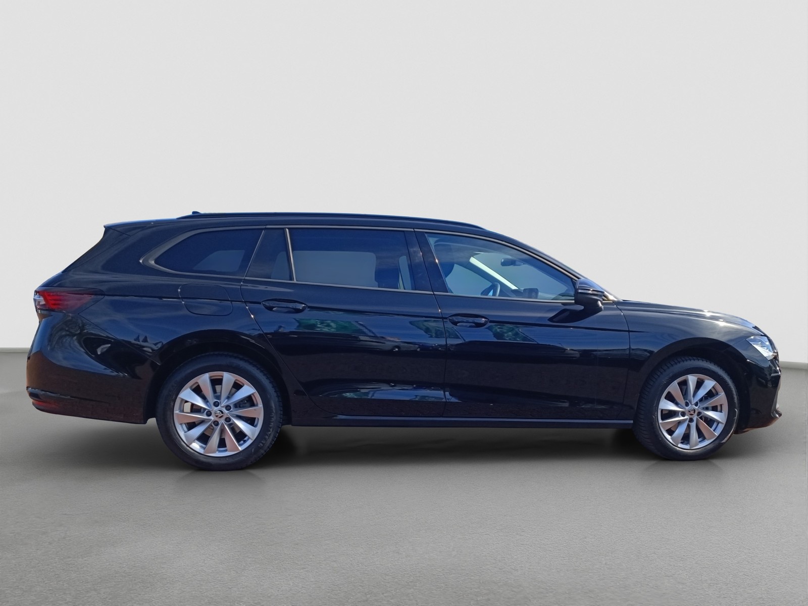 Skoda Superb Combi 1.5 SELECTION NAVI AHK KLIMAAUTO.