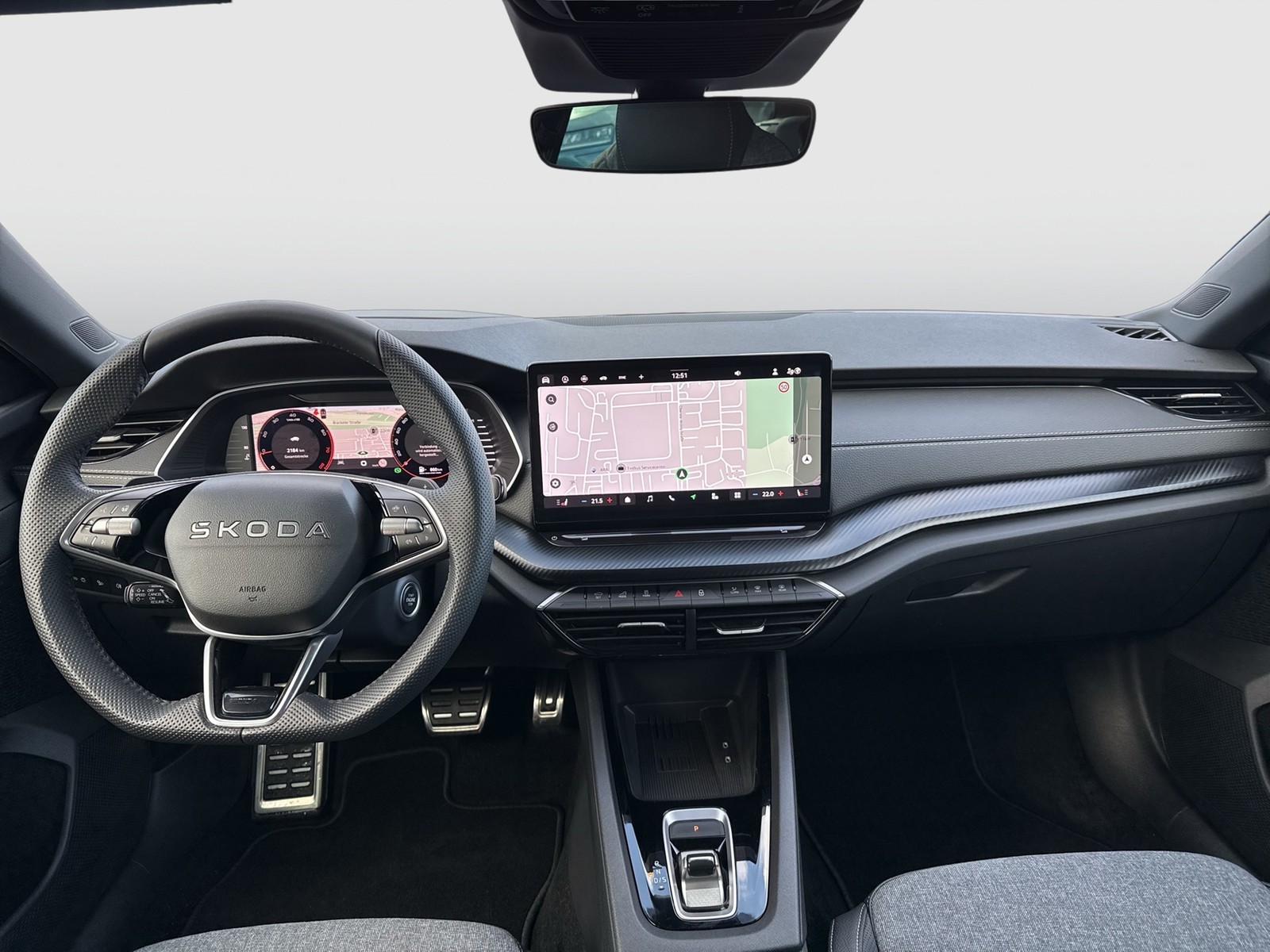 Skoda Octavia Combi 1.5 SPORTLINE DSG CAM ACC LM18