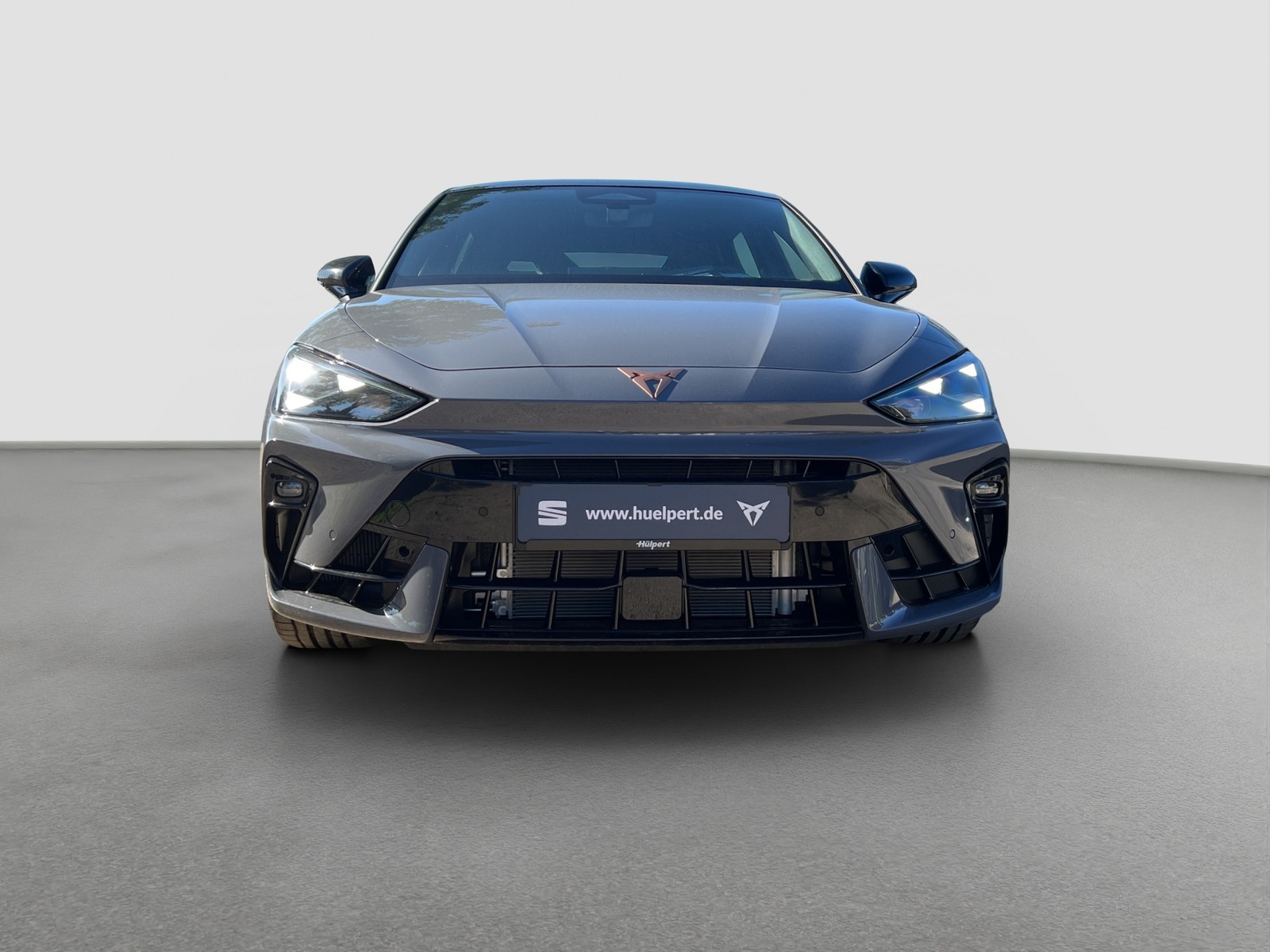 Cupra Leon 2.0 VZ DSG MATRIX PANO SENNH NAV ACC 19LM