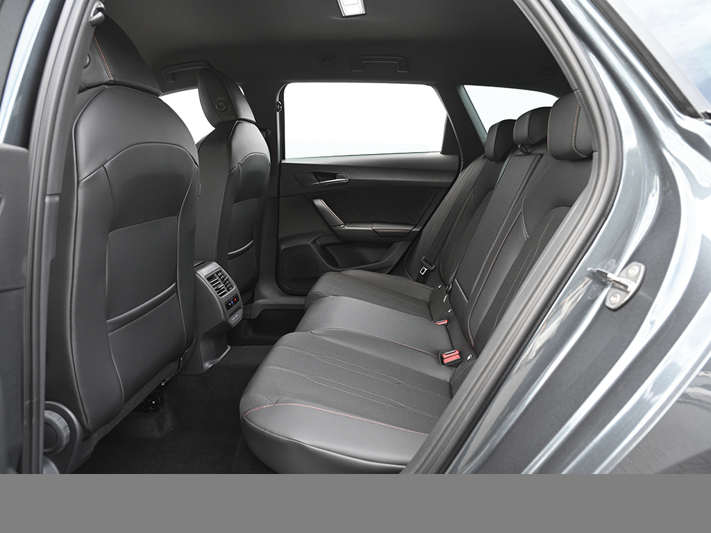 Cupra Leon ST 1.5 DSG SENNHEISER AHK-Vorb. NAV ACC