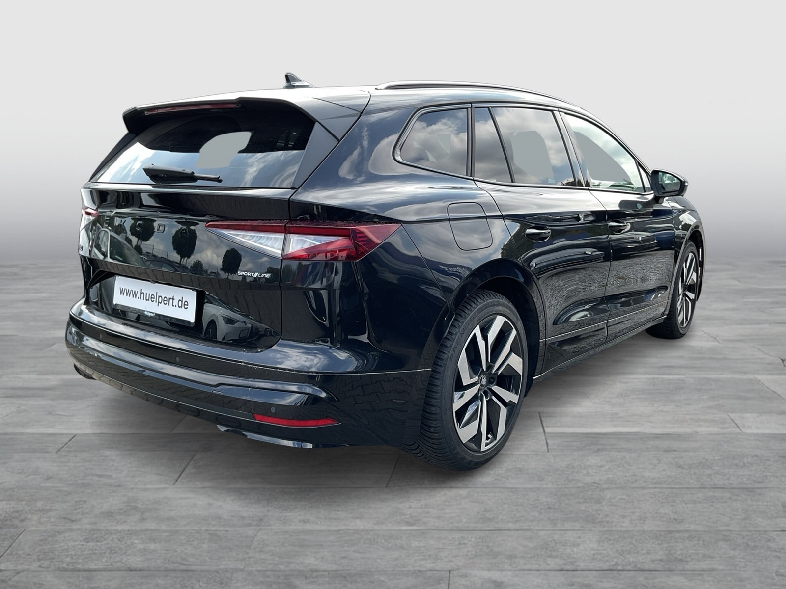 Skoda Enyaq 85 SPORTLINE WÄRMEPUMPE PANO AHK CAM LM20