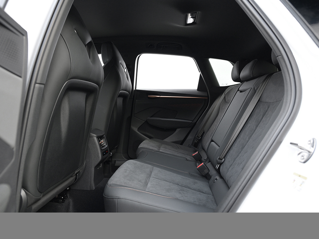 Cupra Terramar 1.5 VZ HYBRID DSG MATRIX HUD 360CAM NAV