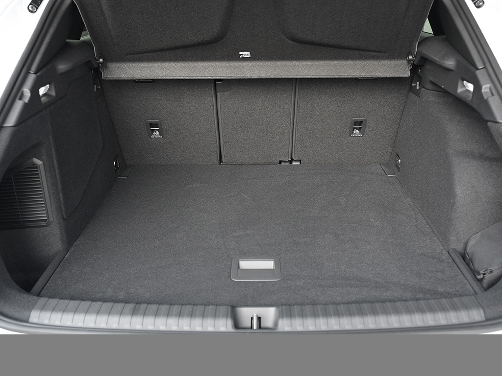 Cupra Terramar 1.5 VZ HYBRID DSG MATRIX HUD 360CAM NAV