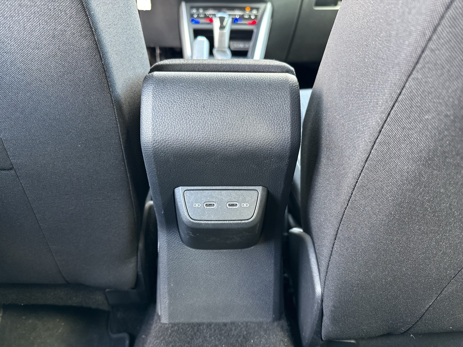 Volkswagen Taigo 1.0 LIFE VIRTUALCOCKPIT CARPLAY ALU SITZHZ