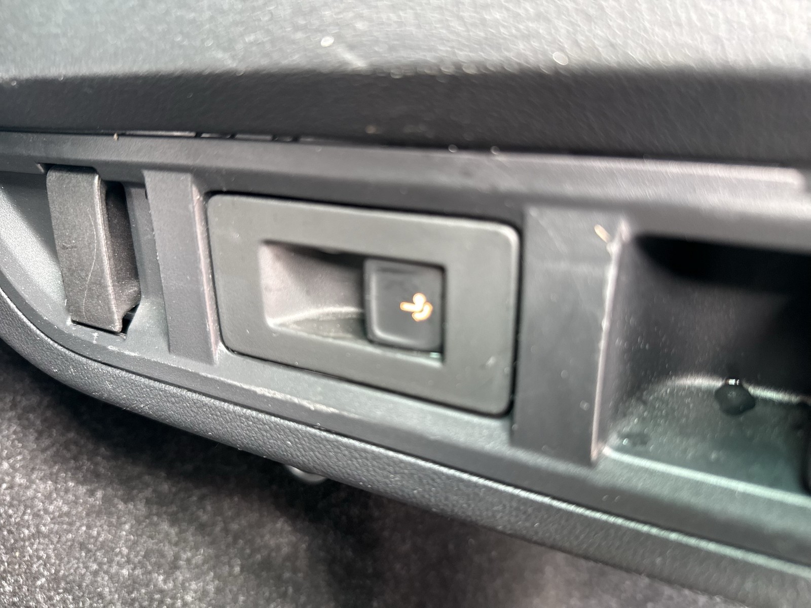 Skoda Octavia Combi 2.0 STYLE AHK ACC HEADUP eKLAPPE
