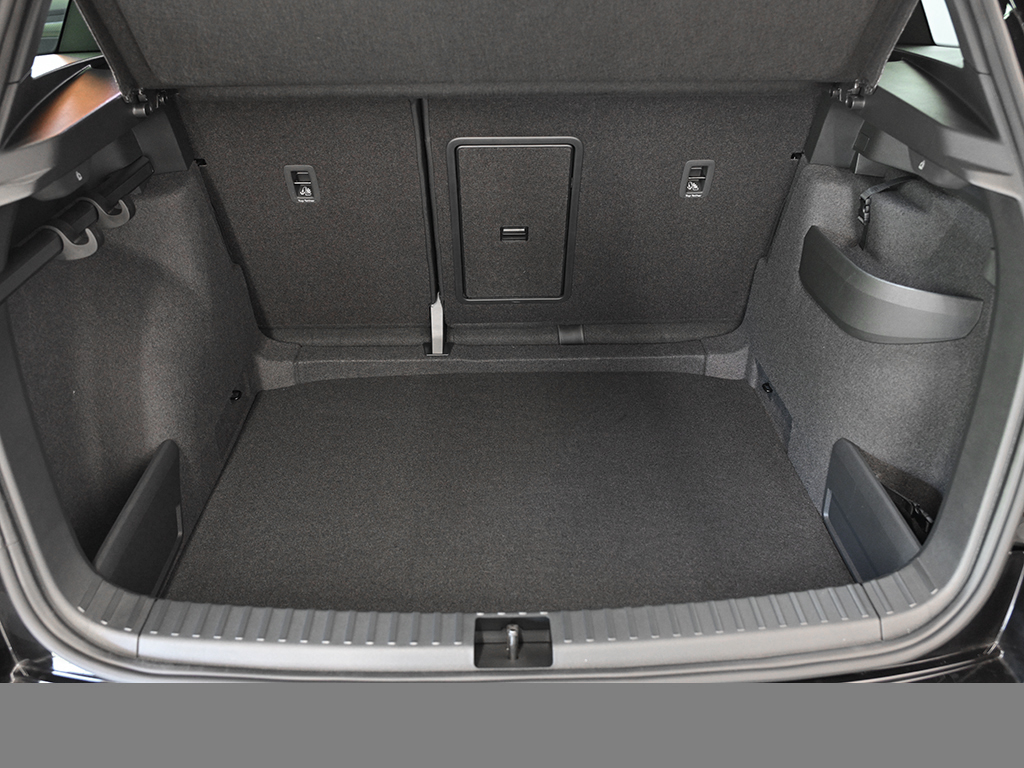 Skoda Karoq 1.5 SPORTLINE PANO CAM ACC LM18 MATRIX NAVI