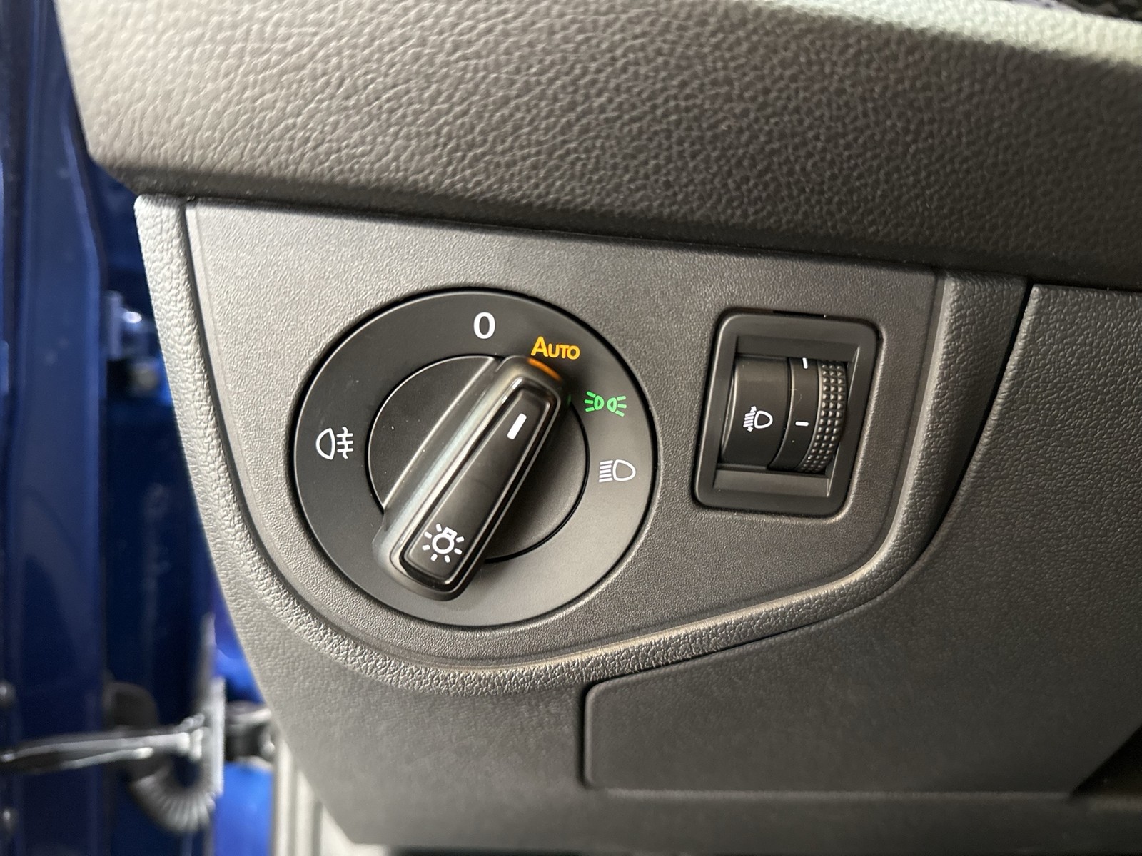 Volkswagen Taigo 1.0 LIFE VIRTUALCOCKPIT CARPLAY ALU SITZHZ