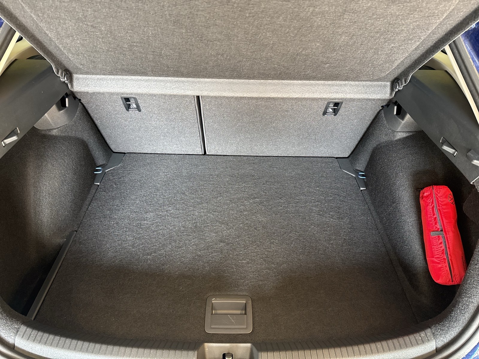 Volkswagen Taigo 1.0 LIFE VIRTUALCOCKPIT CARPLAY ALU SITZHZ