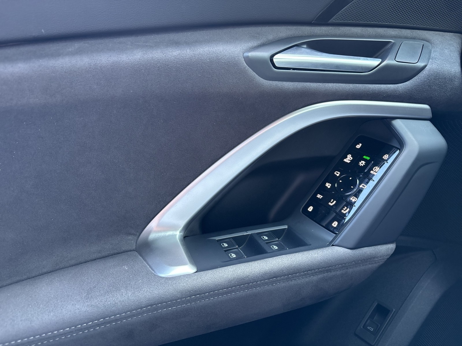 Audi Q5 quattro S LINE AHK 360CAM ACC LM20 MATRIX NAVI