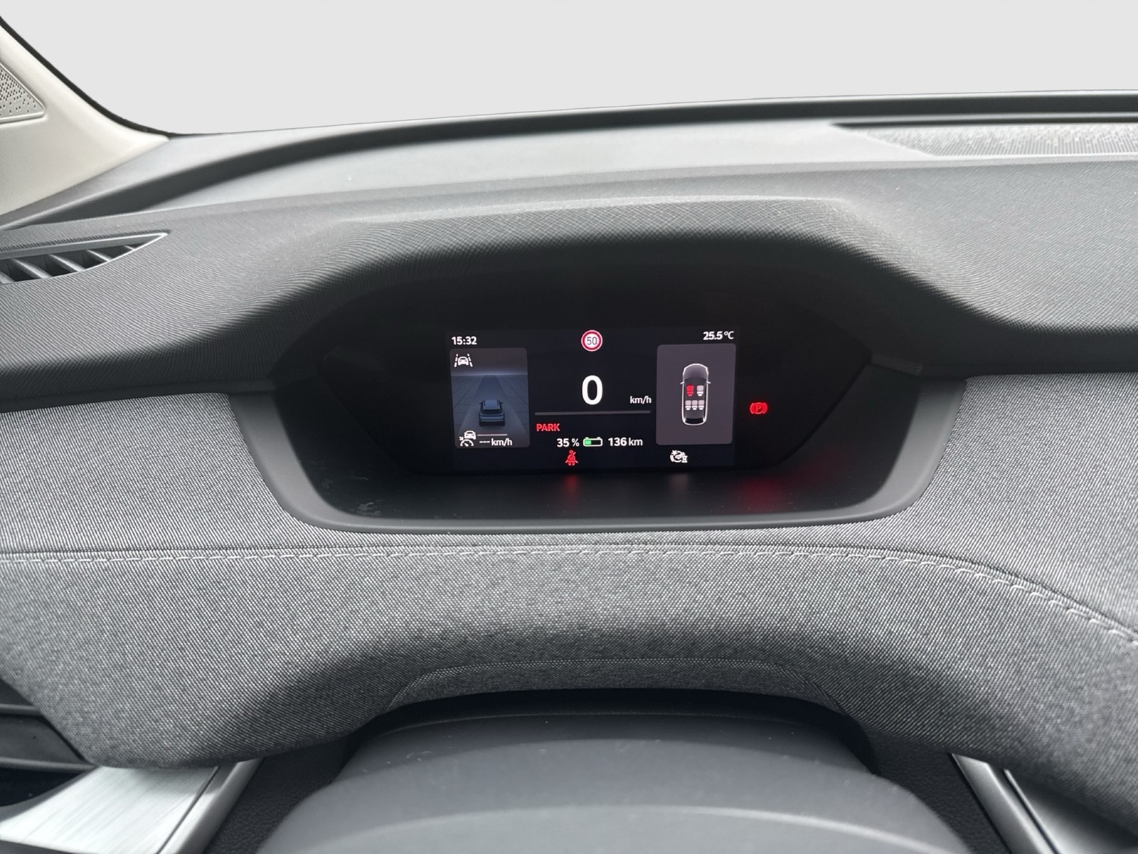 Skoda Enyaq 85 LOFT WÄRMEPUMPE PANO AHK CAM ACC LM20