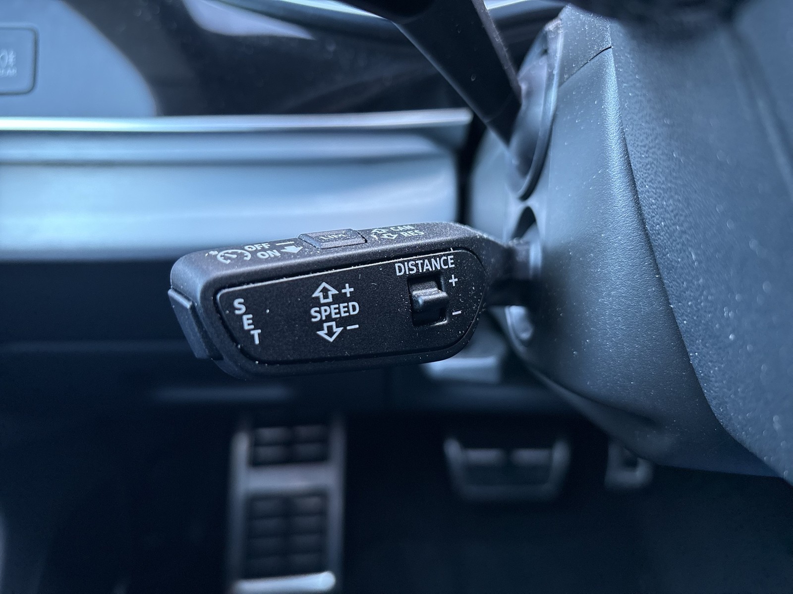 Audi SQ8 quattro BLACKPAK LASERLICHT LUFTFEDER 22"