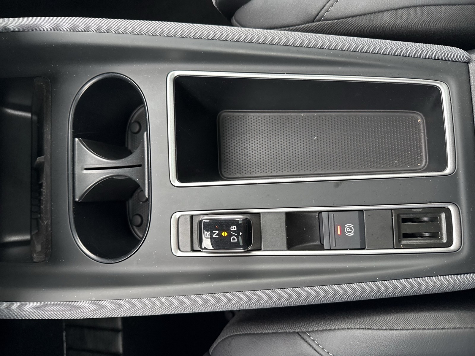 Skoda Enyaq 85 LOFT WÄRMEPUMPE PANO CANTON AHK 360°CAM
