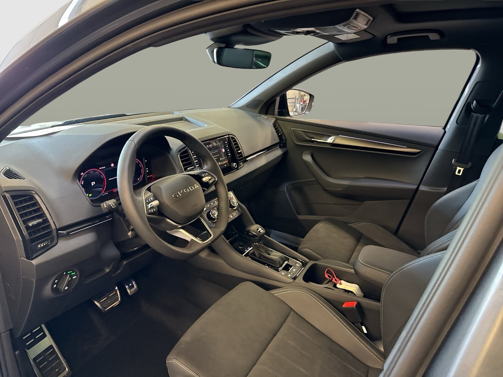 Skoda Karoq 2.0 SPORTLINE 4X4 PANO CAM ACC LM19 MATRIX