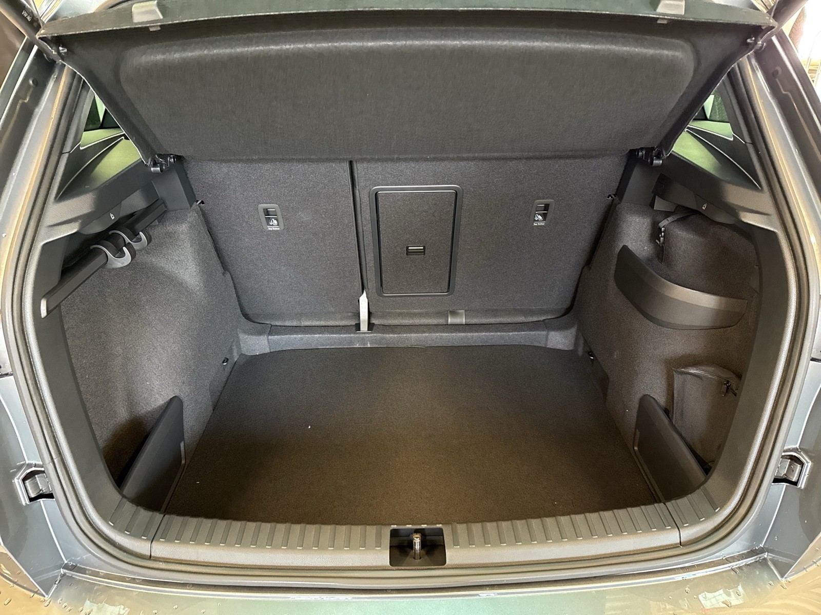 Skoda Karoq 2.0 SPORTLINE 4X4 PANO CAM ACC LM19 MATRIX