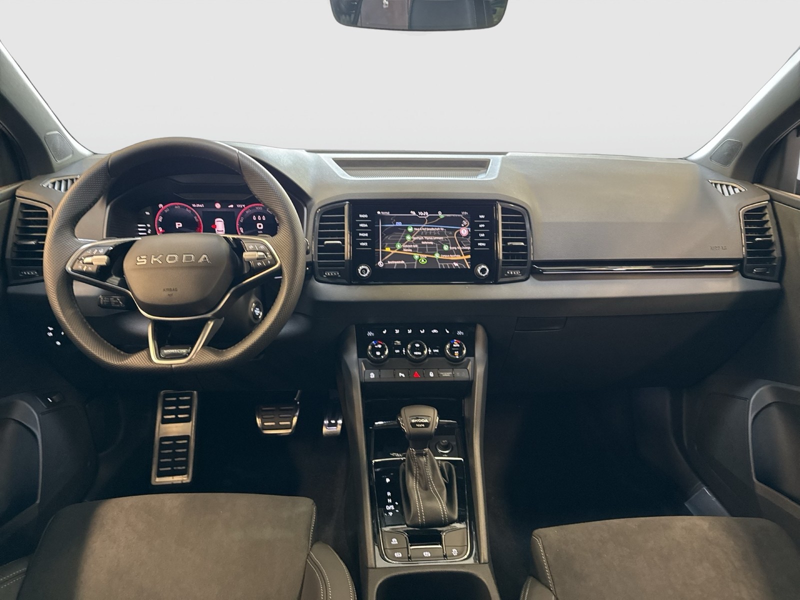 Skoda Karoq 2.0 SPORTLINE 4X4 PANO CAM ACC LM19 MATRIX