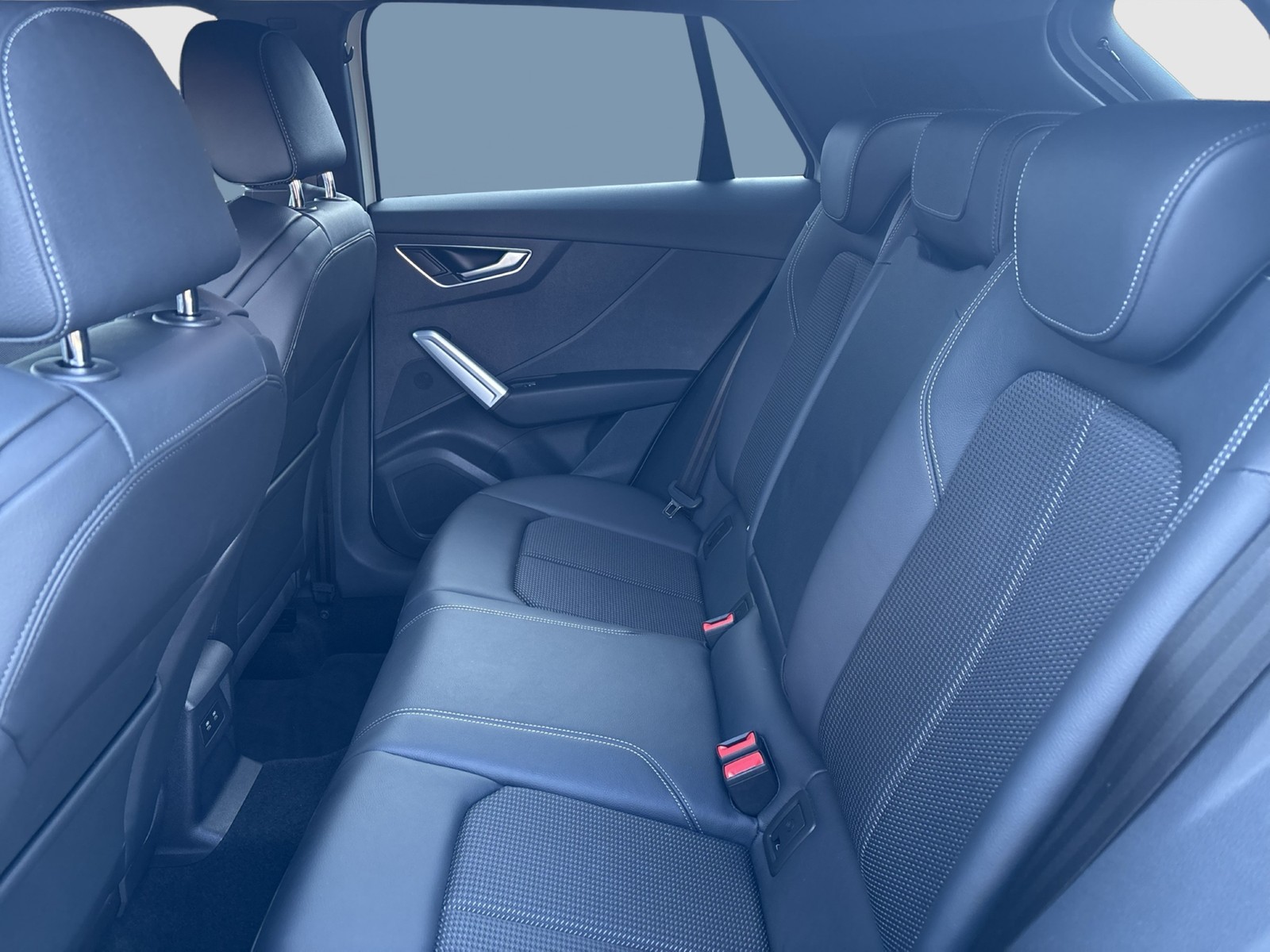 Audi Q2 30 S LINE BLACKPAK AHK CAM E-KLAPPE NAVI+