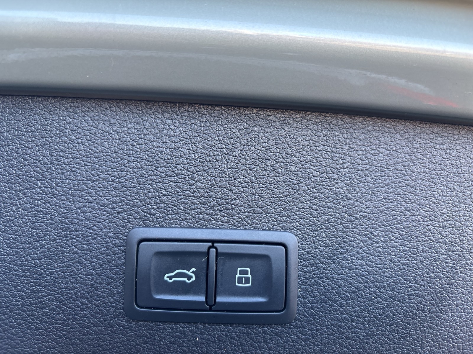 Audi Q2 30 S LINE BLACKPAK AHK CAM E-KLAPPE NAVI+