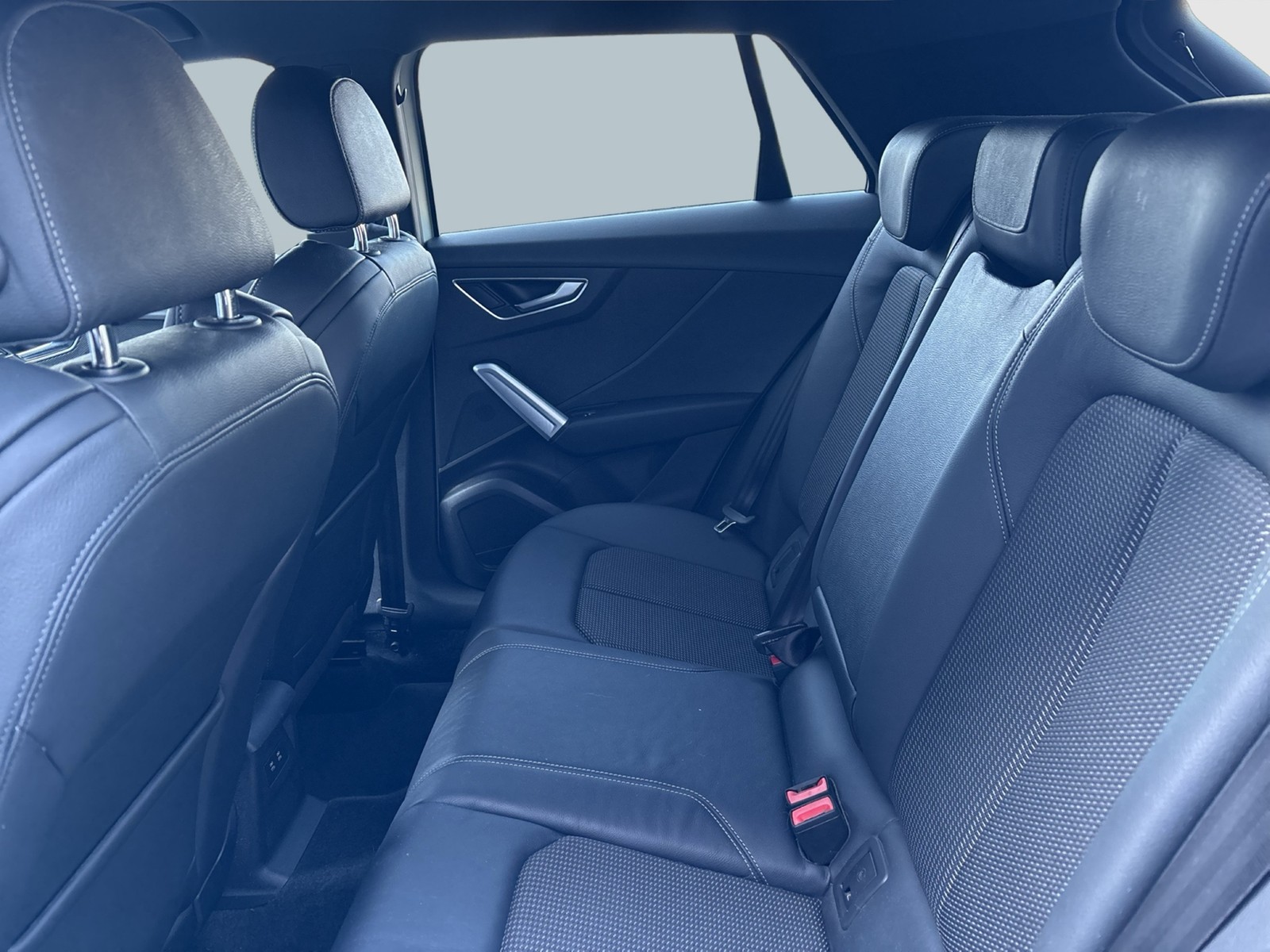 Audi Q2 30 S LINE BLACKPAK AHK CAM E-KLAPPE NAVI+