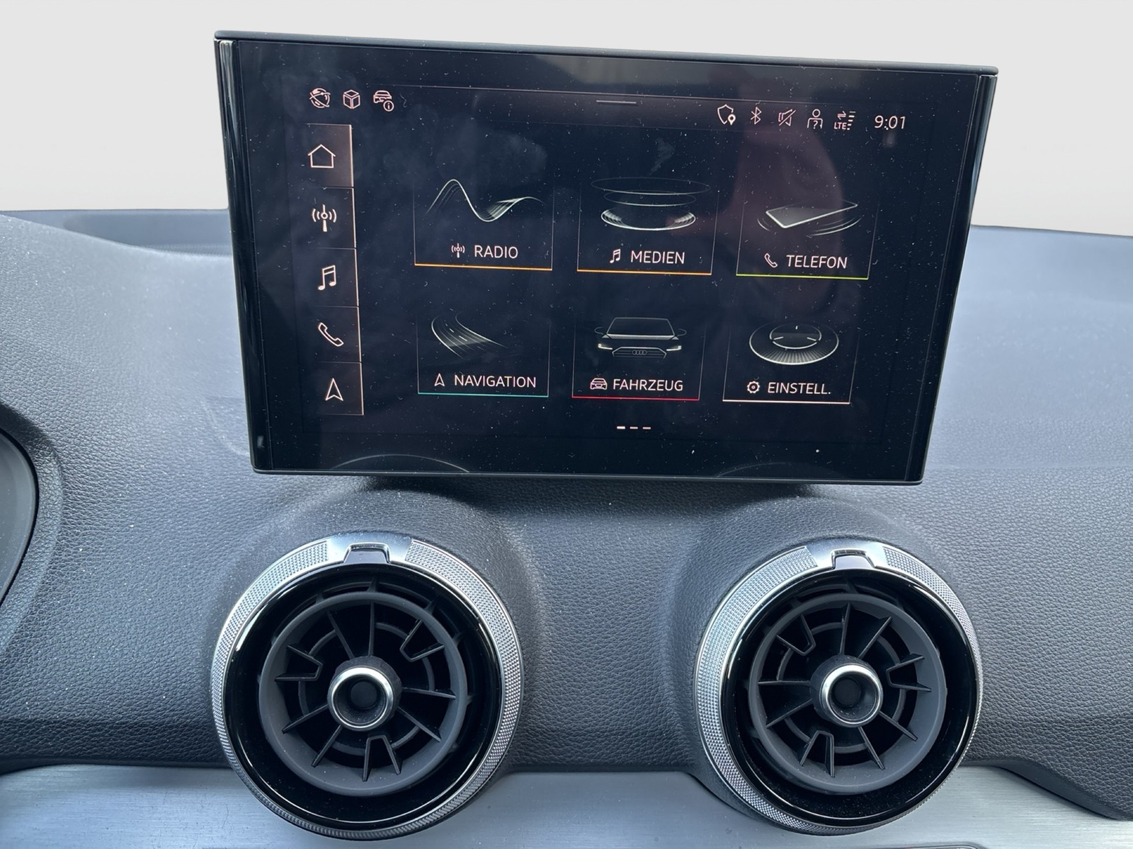 Audi Q2 30 S LINE BLACKPAK AHK CAM E-KLAPPE NAVI+